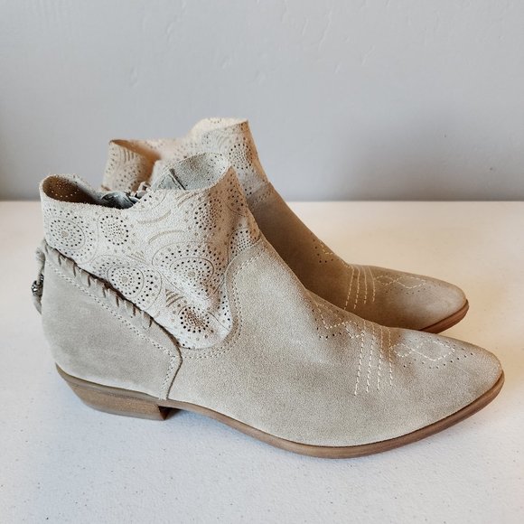 Sundance Bootie "NEW" - Picture 1 of 16